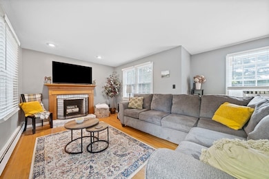 782 West St unit 2, Walpole, MA 02081 - photo 3