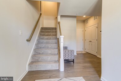 22669 Naugatuck Square, Ashburn, VA 20148 - photo 2
