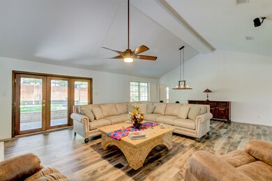 2210 Arendale Ln, Spring, TX 77386 - photo 6