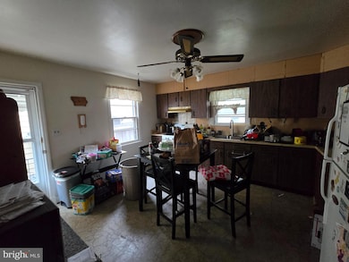 108 4th Ave, Halethorpe, MD 21227 - photo 4