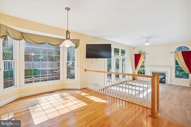 8931 Falls Farm Dr, Potomac, MD 20854 - photo 5