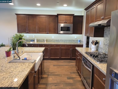 1367 Bellerose Ct, Brentwood, CA 94513 - photo 3