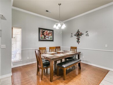 1105 Jacob Dr, Moore, OK 73160 - photo 5