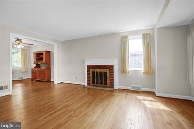 3803 Grant St, Reading, PA 19606 - photo 5