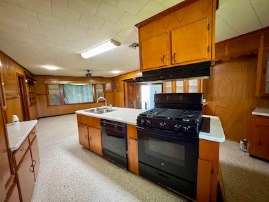 613 Hamm St, Franklin, LA 70538 - photo 6