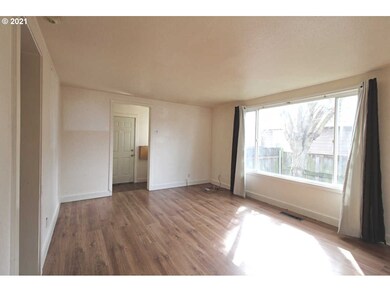 547 Oregon Way, Longview, WA 98632 - photo 2