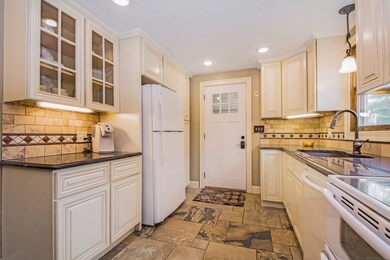 61 Green St, Ashland, MA 01721 - photo 5