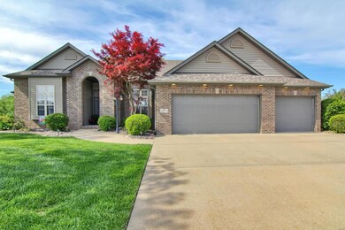 18 Ashford Oaks Ct, Maryville, IL 62062 - photo 2