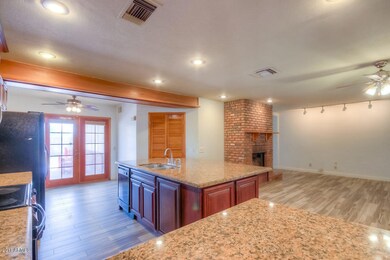 Kitchen/ Living room