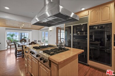 29637 Pacific Coast Hwy, Malibu, CA 90265 - photo 3