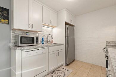 8 Meadowbrook Ln unit 4, South Easton, MA 02375 - photo 7