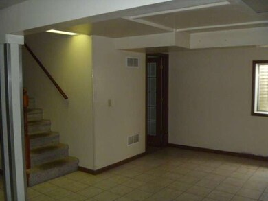 121 Bolz Rd, Carpentersville, IL 60110 - photo 7