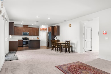 9620 Mason Trails Rd, Roseville, CA 95747 - photo 3