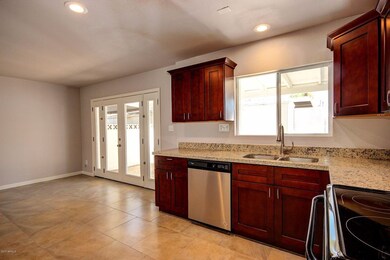 Kitchen (1)