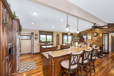 18996 140th St, Columbus Junction, IA 52738 - photo 6