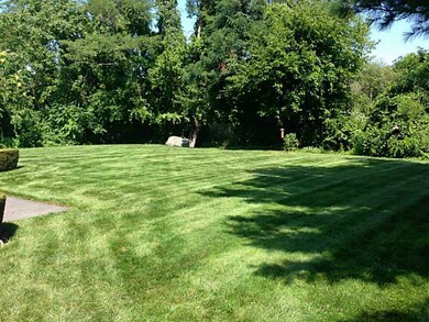 362 Chatham Cir, Warwick, RI 02886 - photo 5