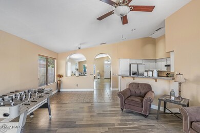 3818 E Grandview-7