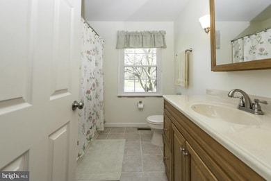 7006 Stratford Dr, Sykesville, MD 21784 - photo 7