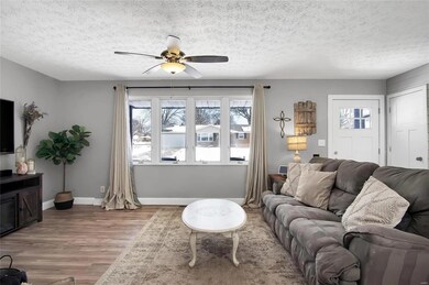 909 Borri Dr, Maryville, IL 62062 - photo 5