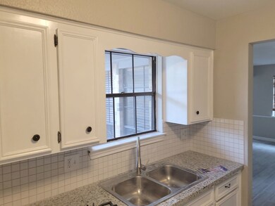 7939 Battleoak Dr, Houston, TX 77040 - photo 3