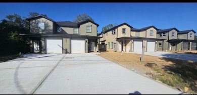 169 S 10th St, Conroe, TX 77301 - photo 2