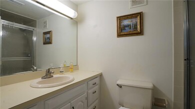 650 E Greenwich Ave unit 3-202, West Warwick, RI 02893 - photo 6