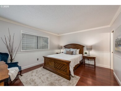Bedroom, Primary