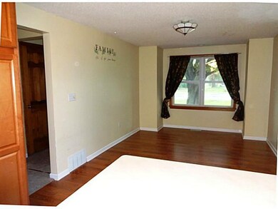 Kitchen Dinette area