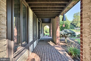 141 Cindalyn Dr, New Holland, PA 17557 - photo 6