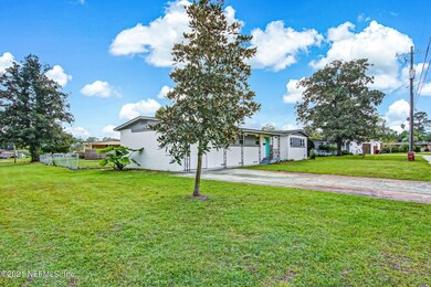 6940 East Rd, Jacksonville, FL 32216 - photo 2