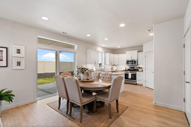 Timberline - Dining Room