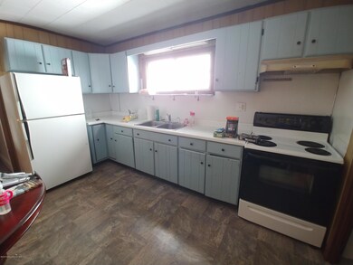 37 Cliff St, Pittston, PA 18640 - photo 5