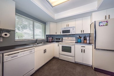 917 Coquina Ln unit 4, Vero Beach, FL 32963 - photo 4