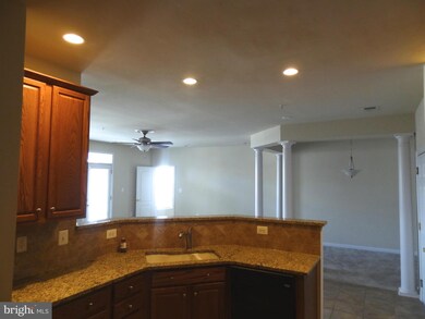 9711 Handerson Place unit 306, Manassas Park, VA 20111 - photo 3