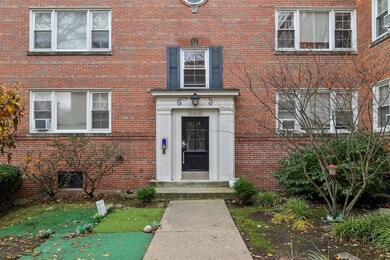 2602 Bennett Ave unit 3W, Evanston, IL 60201 - photo 2