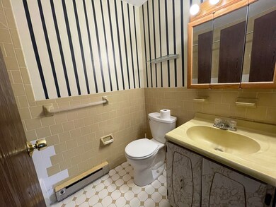 Sagamore Place Condominiums unit 412, Quincy, MA 02171 - photo 4