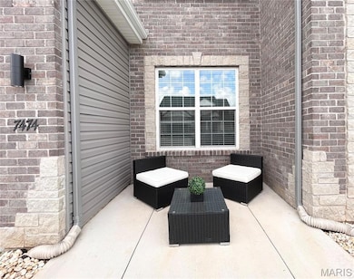 7474 Shadow Point Dr, Saint Louis, MO 63129 - photo 5