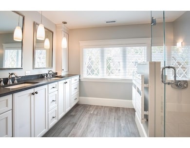 26 Park St, West Roxbury, MA 02132 - photo 5