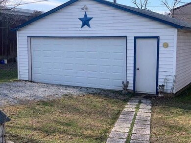 400 Center St, Columbus, IN 47201 - photo 7