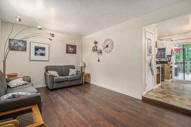 697 Edgecreek Dr, Wayland, MI 49348 - photo 6