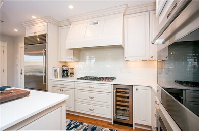 10 Barney St unit 304, Newport, RI 02840 - photo 7