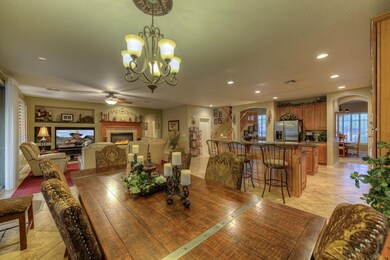 011_Great Entertaining Space