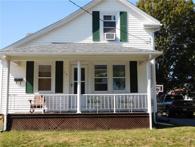 Cozy porch, brand new roof and vinyl siding!
