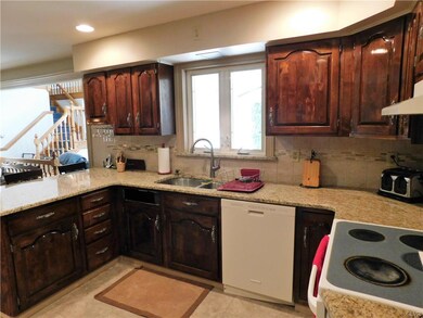 4520 Quarry St, Whitehall, PA 18052 - photo 5