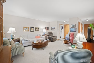 627 W Horton Way unit 215, Bellingham, WA 98226 - photo 7