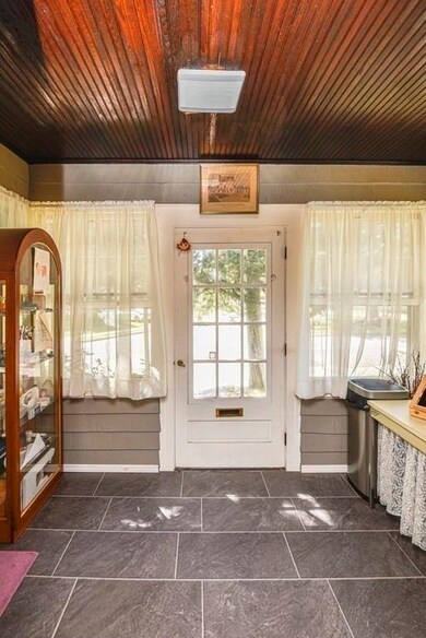 45 Arlington Rd, Waltham, MA 02453 - photo 5