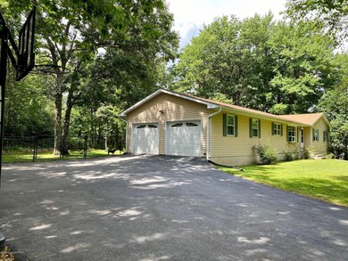 112 Green Chapel Ln, Cresco, PA 18326 - photo 3