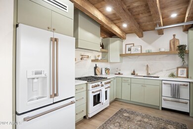 10-web-or-mls-3118-n-27th-st
