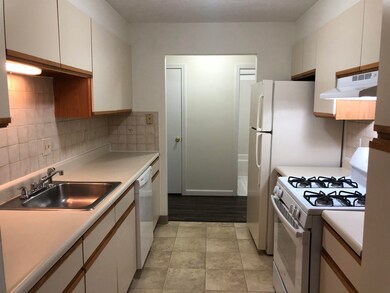 385 Huse Rd unit 36, Manchester, NH 03103 - photo 7