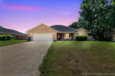 5428 Roadrunner Dr, Durant, OK 74701 - photo 2